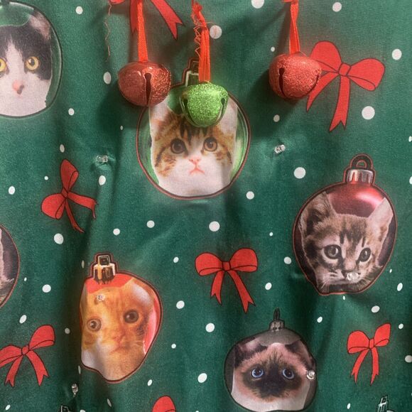 Rare Women's Cat Christmas Long Sleeve Mini Dress with Real Jingle Bells - Picture 2 of 10